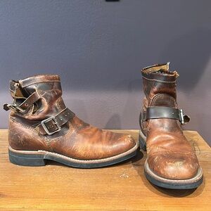 Sz 9 Chippewa Boots with Vibram Sole